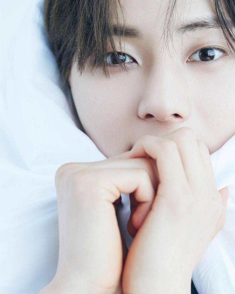 황민현...