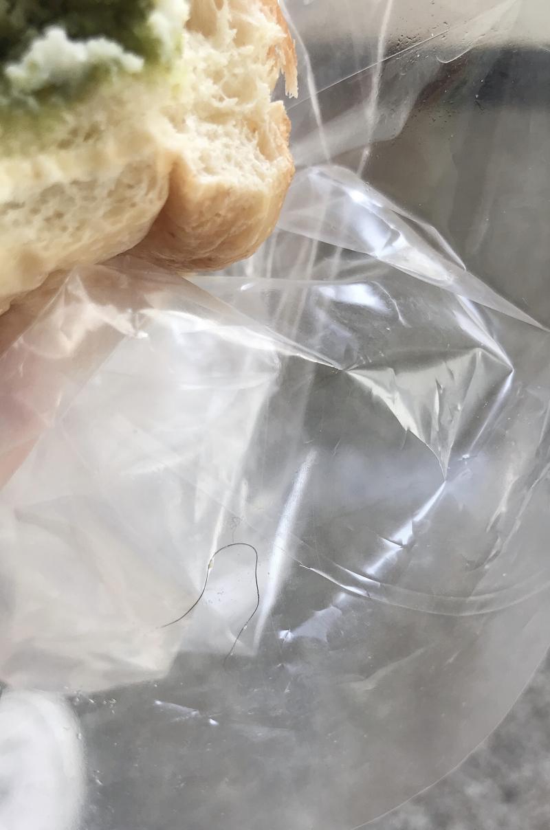 >>2 첨엔 먹다가 떨어졌나.. 생각했는데 크림 안쪽에서 뽑아져 나오더라;;