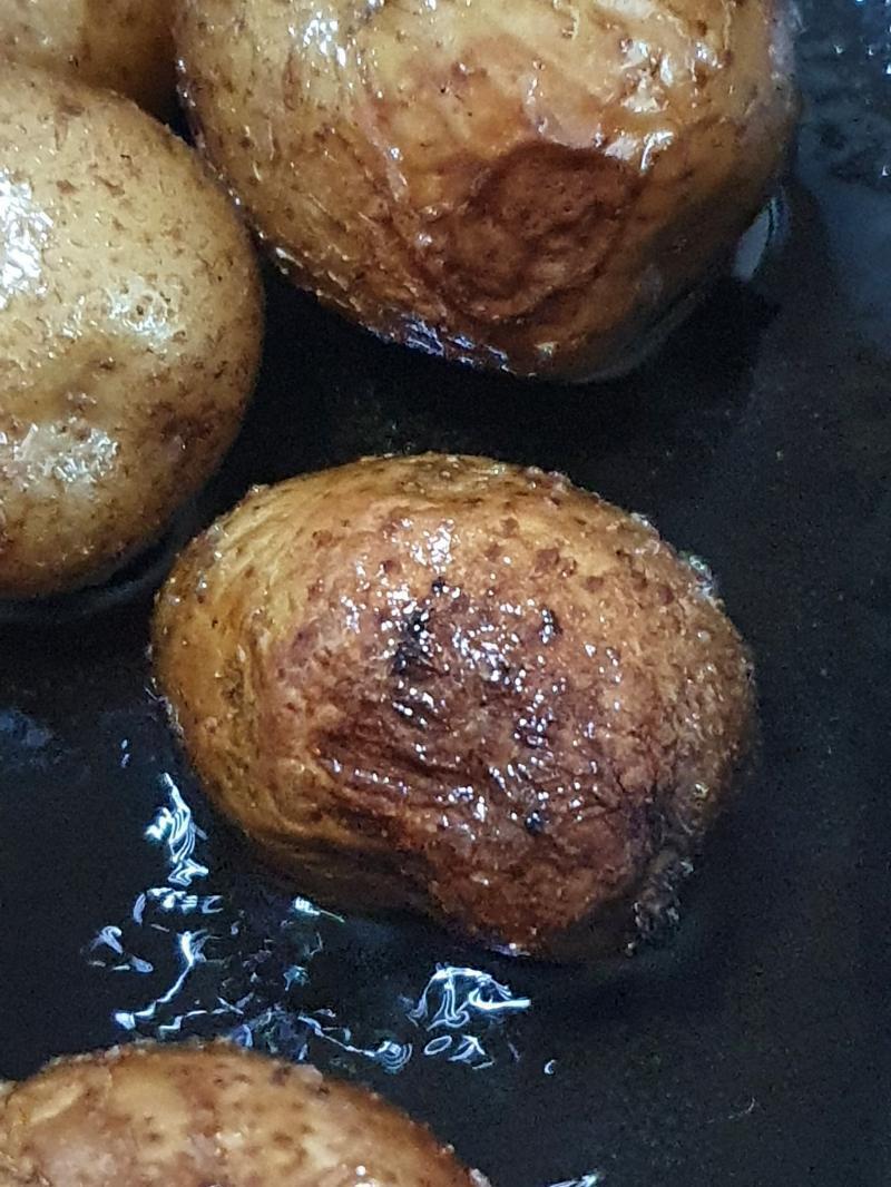 애옹 얼굴이였던 것..