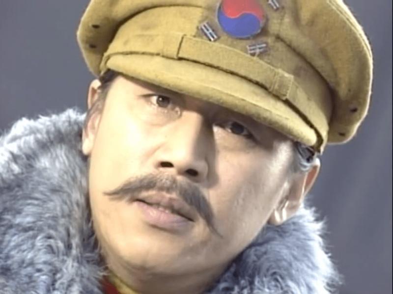 >>40 일어나 일어나란 말이다! 지금 레더 가 잠을 자면 레더 건강에 문제가 생길 수 있단 말일세!