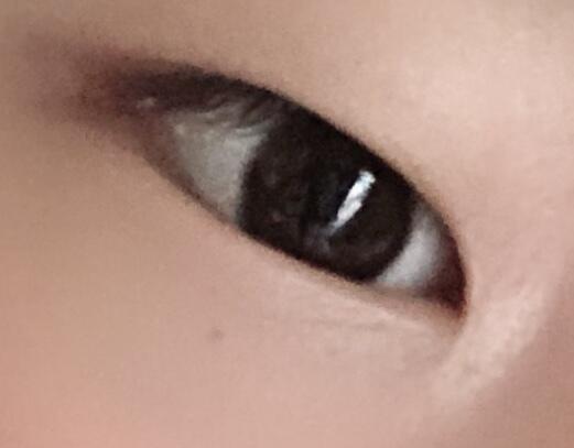 할 뭐야 스레주 내 눈보다 큰데??? 내 눈보다 이쁘게 생겼구만ㅠㅠㅠ 나도 무쌍에 눈은 완전 작아서 태어났을때 나 눈 뜬건지 안뜬건지도 몰랐다고