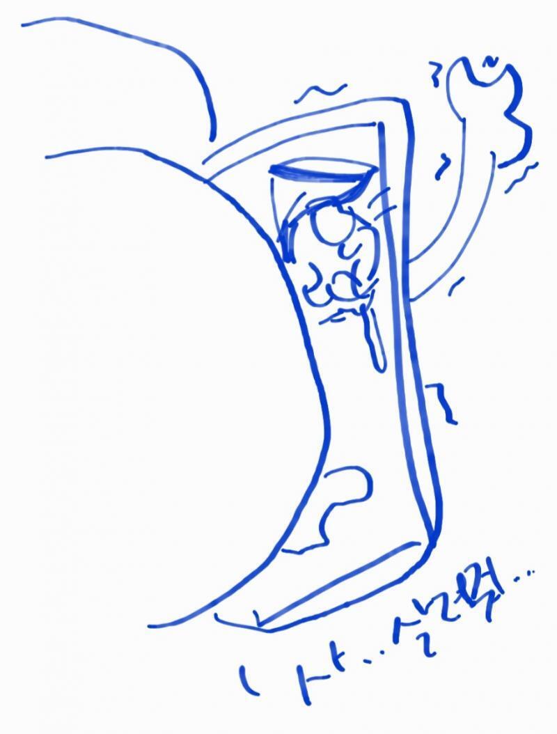 >>166 불쌍한 핸드폰...너도 분명 한때는 레스주가 애지중지했던 24개월 약정 최신폰이였겠지...