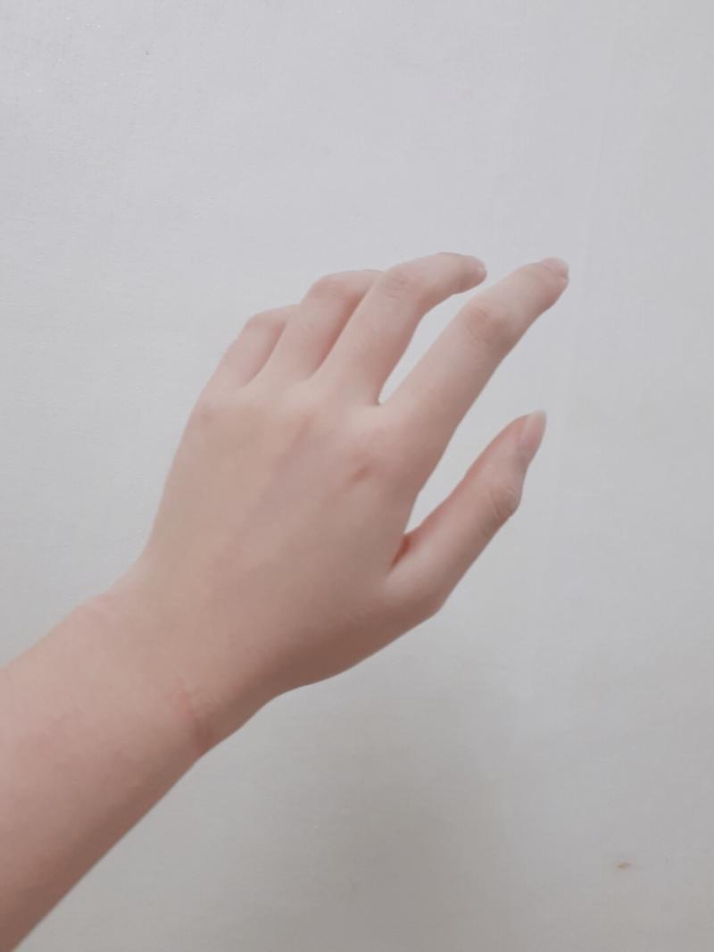지금은 손톱이 짧아서..별로네 첫번째가 지금 두번째가 예전!