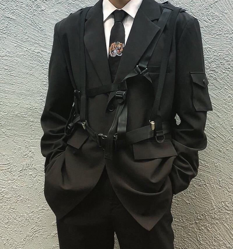 난 ㄹㅇ 구체적인 외적 이상형 없다... 그냥 잘생기면 장땡 d(>_・ ) 옷차림은 나도 정장파! 데일리 남친룩 셔츠에 슬랙스 이런 거 다 감흥