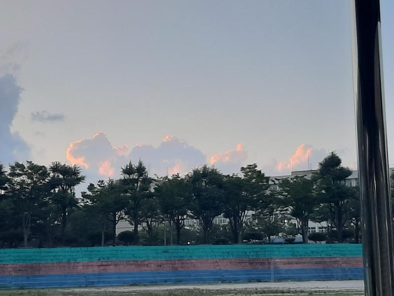 오늘 하늘 예쁘군ㅎㅎ