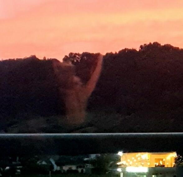 레스준데 그 사진 크롭한거야 ㅠㅠㅠㅠㅠ