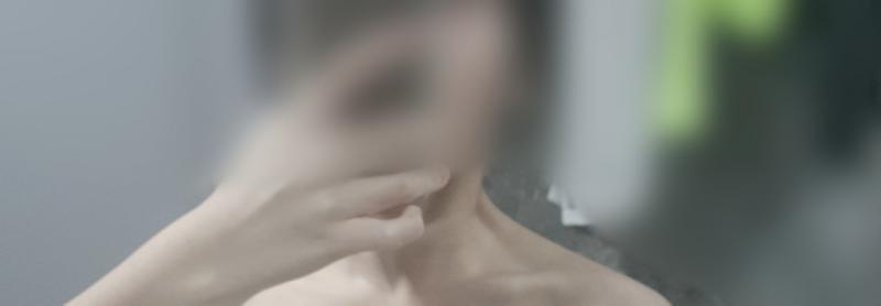 사진 좀 그럴수도 있는데 좀있다 지울게 내가 진짜로 이래서 셔츠만 입거드든,,?