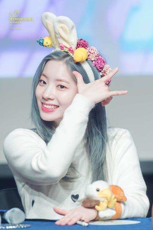 사진들은 다 흰 피부 검색해서 나온 거고 문제되면 삭제할게