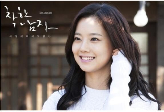 >>32 의사쌤이 하관이쁘다고 칭찬하면 다했지ㅜ 근데 앞광대 있으면 문채원 헤어 스타일 추천. 러블리해보여 웃을 때 특히 웨이브머리라 여성스럽기