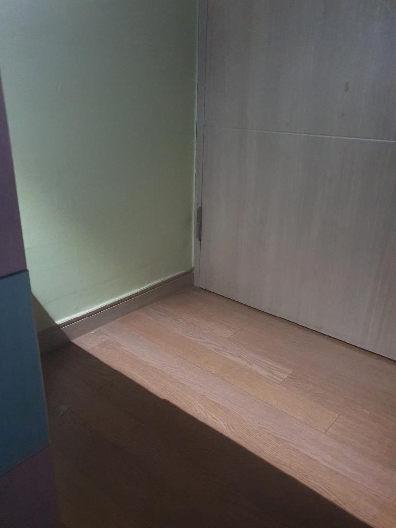 여긴 어때 볼때마다 기분이 왠지 묘해져
