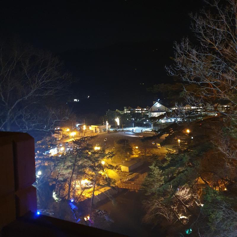 나는 밤이 좋더라...♥