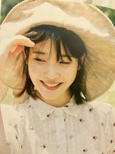 난 내가 이루고싶은 소원이 2주안에 이뤄질지 알고싶어! 사진은 아이유님 단발..너무예뻐.. 2 6 8 10 11 16