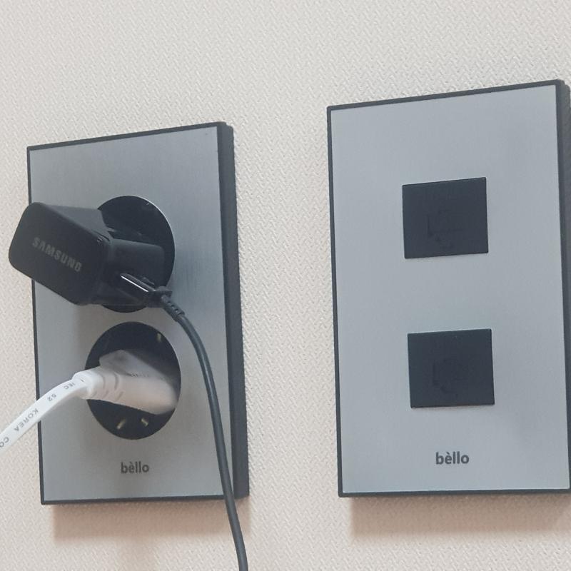 충전하면서 스레딕중~~