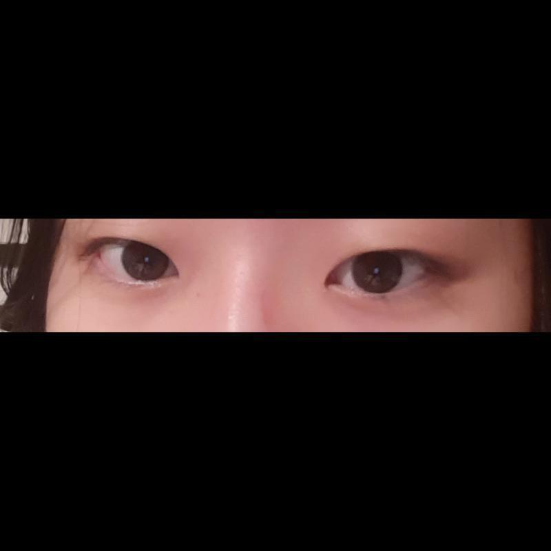 완전 쌩얼이라 ㅋㅋㄹㅋ 못생김 이해부탁,,ㅠㅜ 두번째건 선 만들어본거양 눈뜨고 있으면 잠깐은 유지되더라고