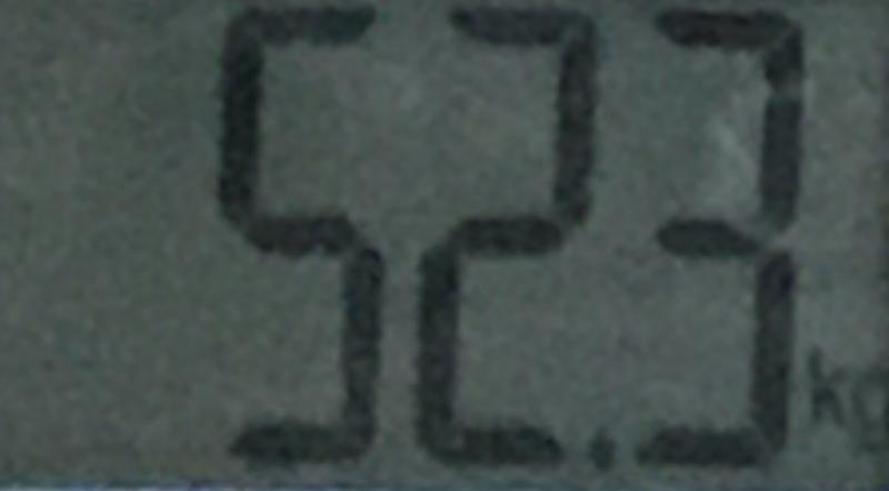 아침스트레칭 못함 아침밥 못먹음 공복아침몸무게 51.7 사진 못찍음 점심 짜장밥이랑 탕수육이랑 계란국이랑 잡채랑 요구르트 간식으로 크런키 하나
