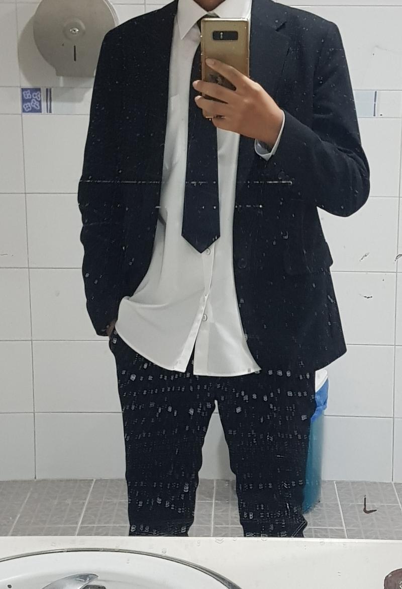 음69까지 내려갔다가 요즘 근육키워서 71키로 됬다 기념샷/~/