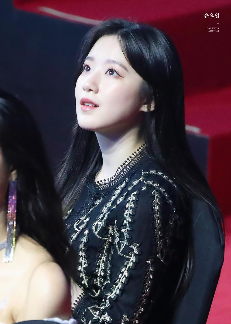 예슈화ㅠㅜ진짜ㅠㅜㅜㅜㅇ으어ㅓㅇㅓㄱ우ㄹㅠㅜㅜㅠ언니 날 가져요 ㅅㅂㅠㅜㅜㅜㅜㅡㅜㅜ생긴건 완전 말랑말랑콩떡 갱얼쥐인데 속은 누구보다 깊고 딴딴한 냉동