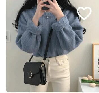 근데 사진을 보면 마하그리드가 내가 산거고 그 옆에꺼가 친구가 보고있던거거든? 소라색이면 아예그냥 하늘색 이어야하는데 하늘 색도 아니고 그냥 내