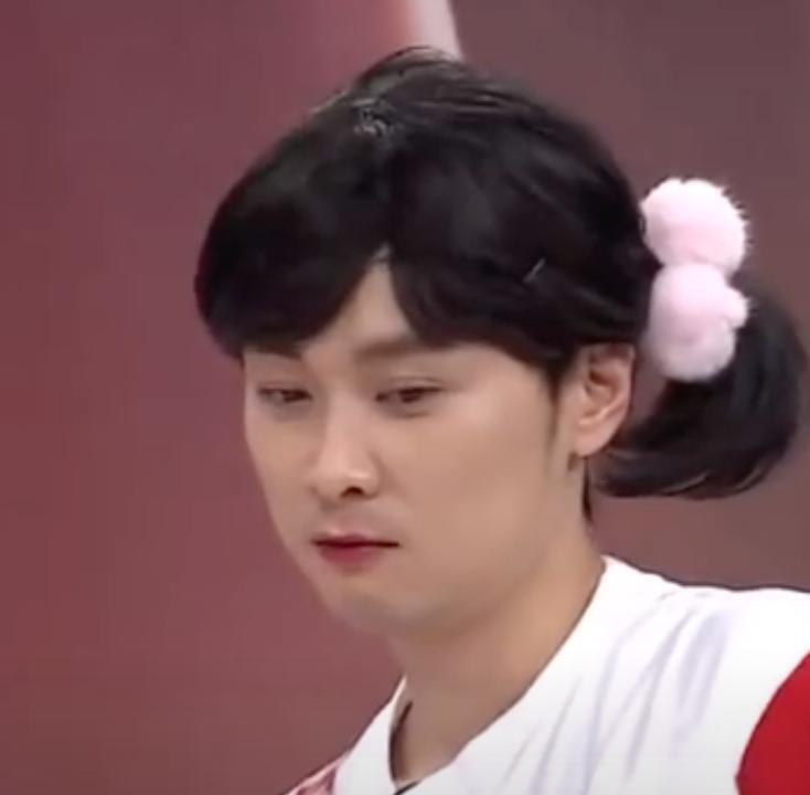 >>20 그... 2명사진 말구 다 한사람 사진인건 아니??그리고 여자애는 다른 연예인...흠 슈쥬는 알랑가몰라 무시하거나 그러는건 아닌데 세대
