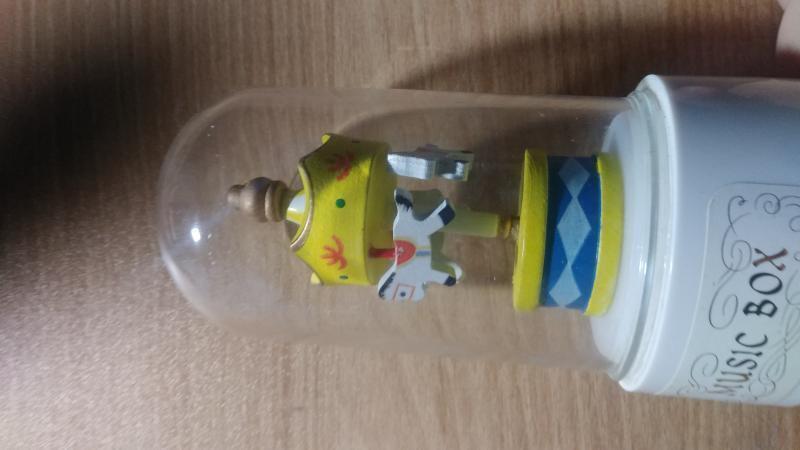 >>319 전에 부서졌던 건 사진이 없다... 지금 거라두 보내줄게