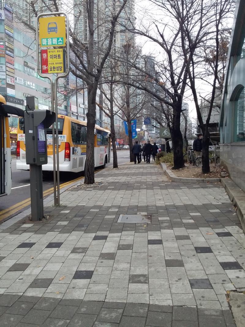 우앙뭐야 레스를 왜 저기서 끊었지?? 어쨌든 정자역 던전[S급]에 입성한 나빕은 1번 출구를 선택해서 밖으로 나왔다!(>>350 의 마지막 사진