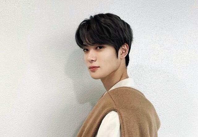 스레준데 내가 가장 좋아하는 재현이형 짤 두고 갈게....히