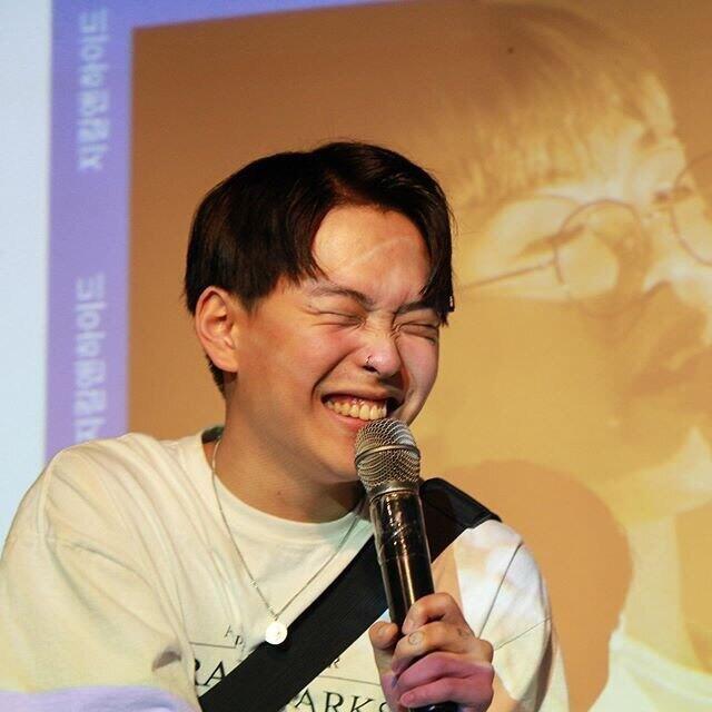 8.웃는 게 넘 이쁨 2
