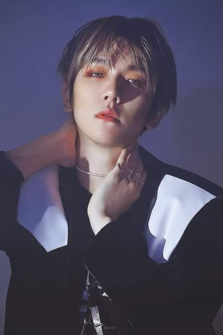 엑소 변백현!!!! 진짜 너무 이쁘지 ㅠㅠㅠ❤❤ 정성스럽게 고른 사진들은 아니야.....ㅠㅠ미안.. 사진이 너무 많고 나 지금 시간이 읎어서..