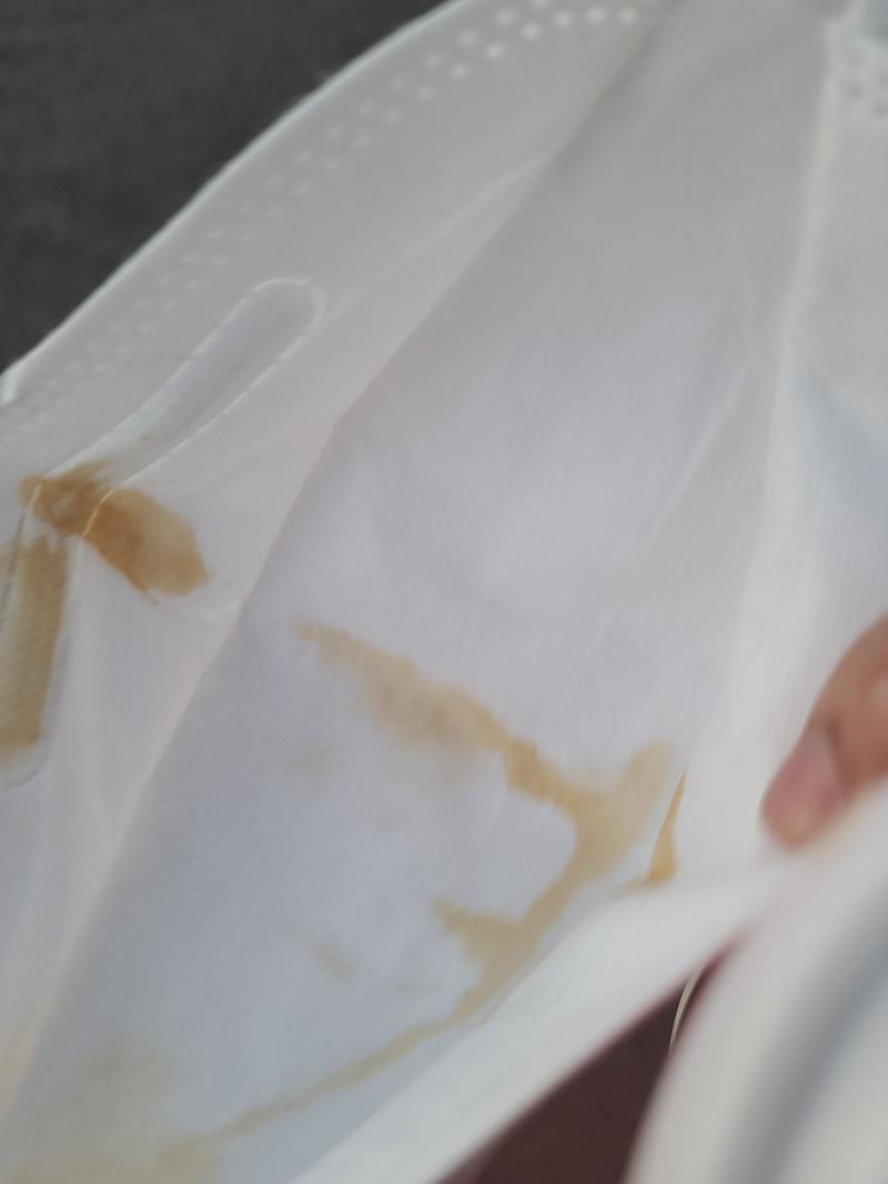 커피마시다가... 숨을 쉬면 커피냄새가 나요!
