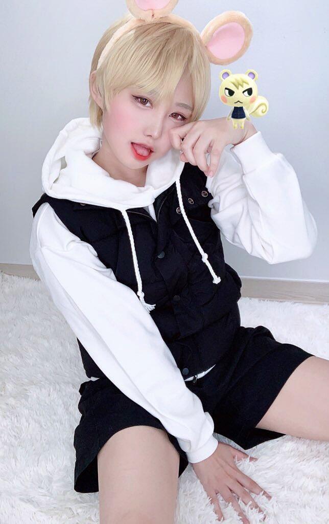 통통하면 이런 옷은 어때? ㅎㅎ 귀엽고 살도 가릴 것 같은데. 물론 다리부분은 바지로 바꿔도 좋으니까