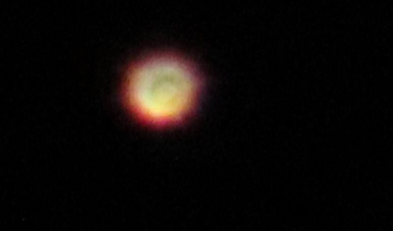 이건대 확대하면 밑사진임