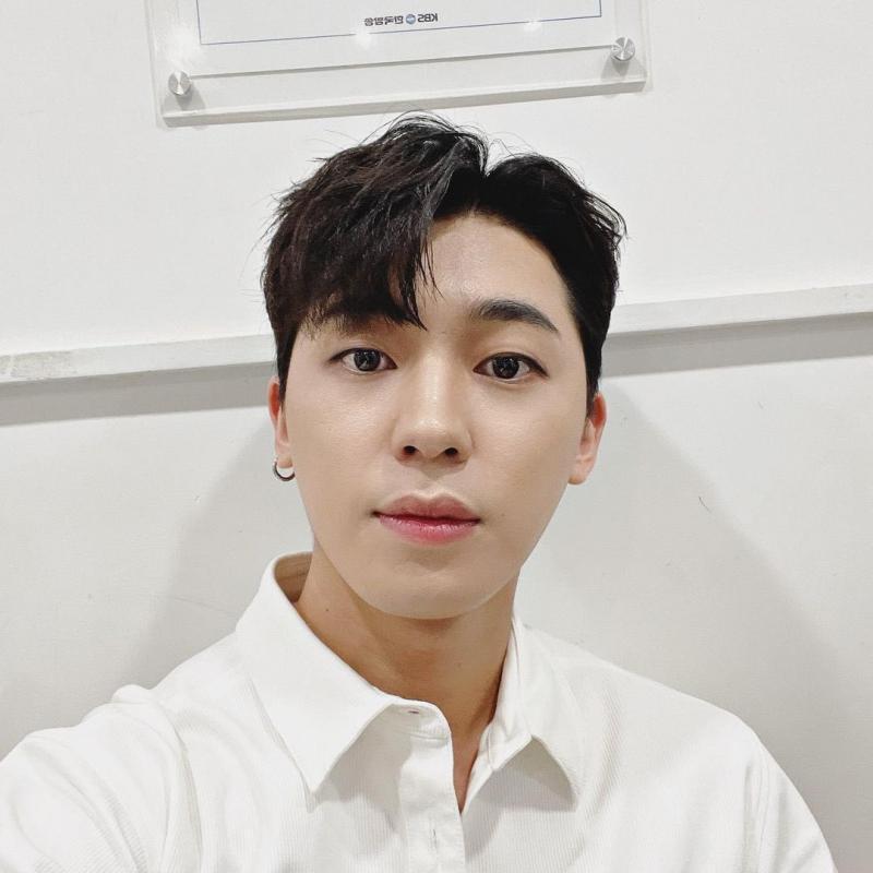 틴탑 창조...종현이 너무 잘생겼지 않아?