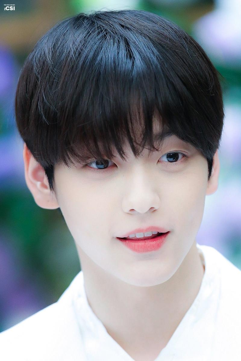 투모로우바이투게더 수빈?