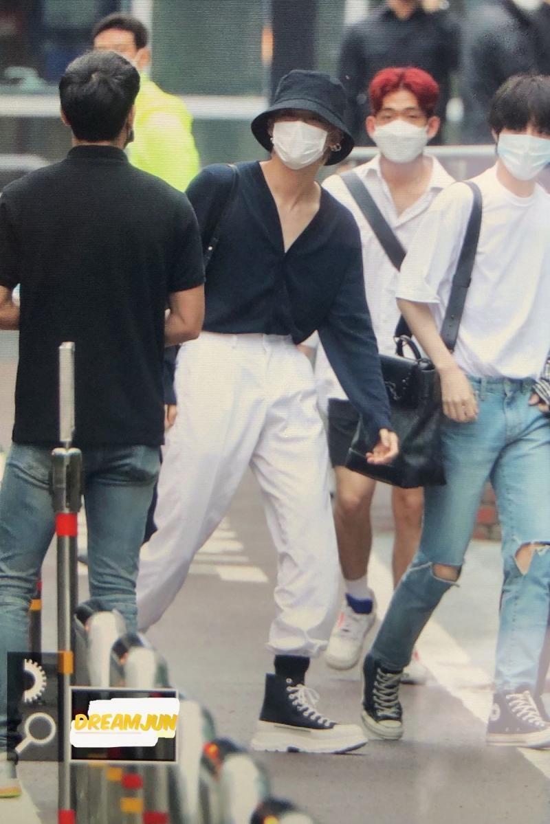 음 투모로우바이투게더 연준 유명하지 않나?