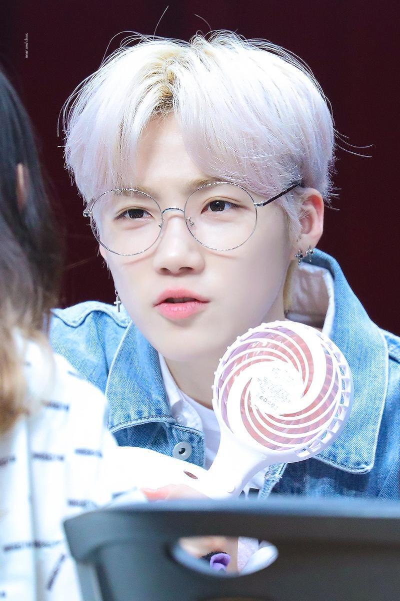 뉴