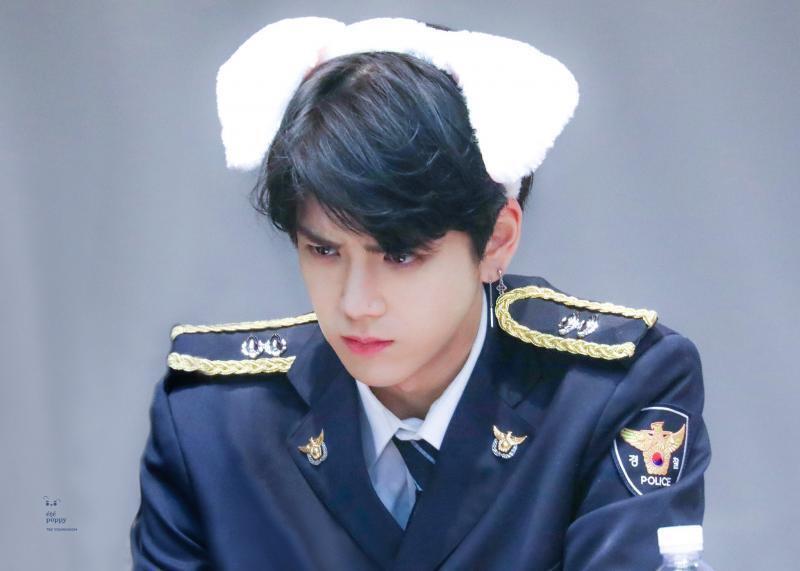 >>16 헉 이름 이름 영훈입니다 영훈 생긴 거랑 다르게 애교 완전 많고 얼굴 완전 조막만하고 다리 완전 길어|~!!!!!! 좀 사차원이고 특이