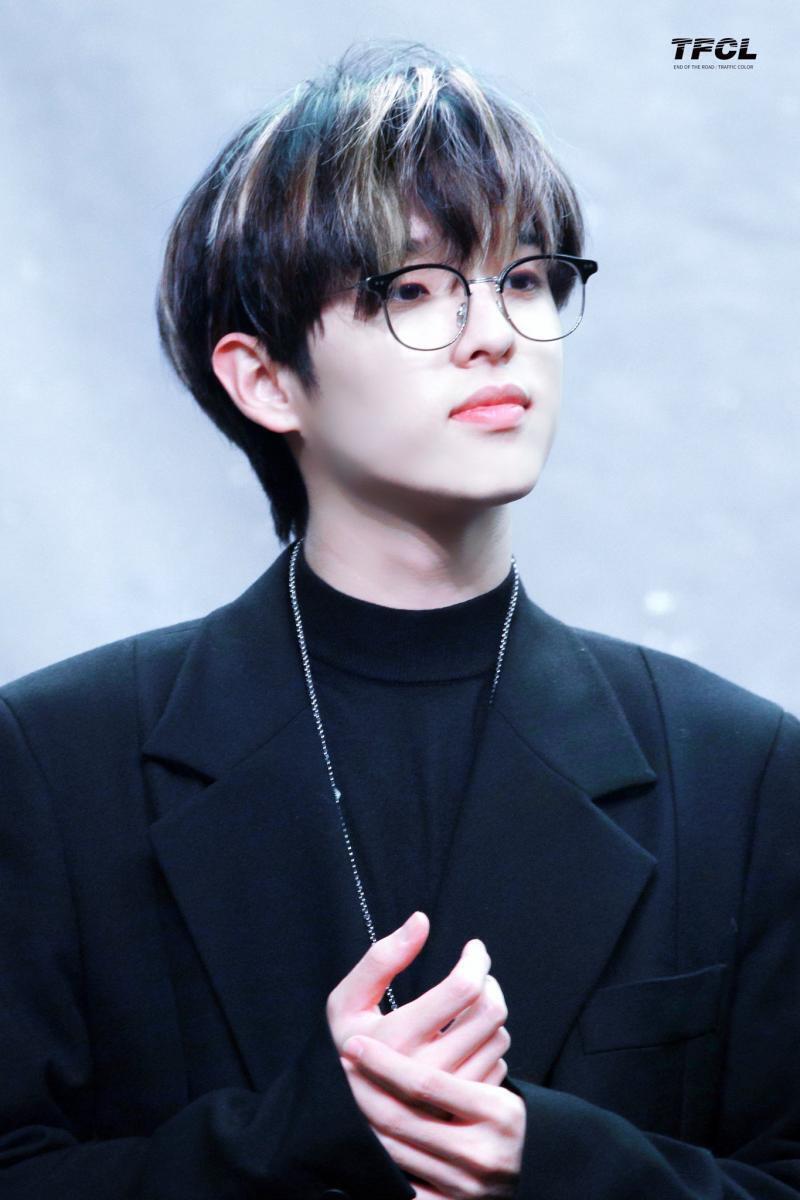 데이식스 제이 잘 어울린다고 생각함