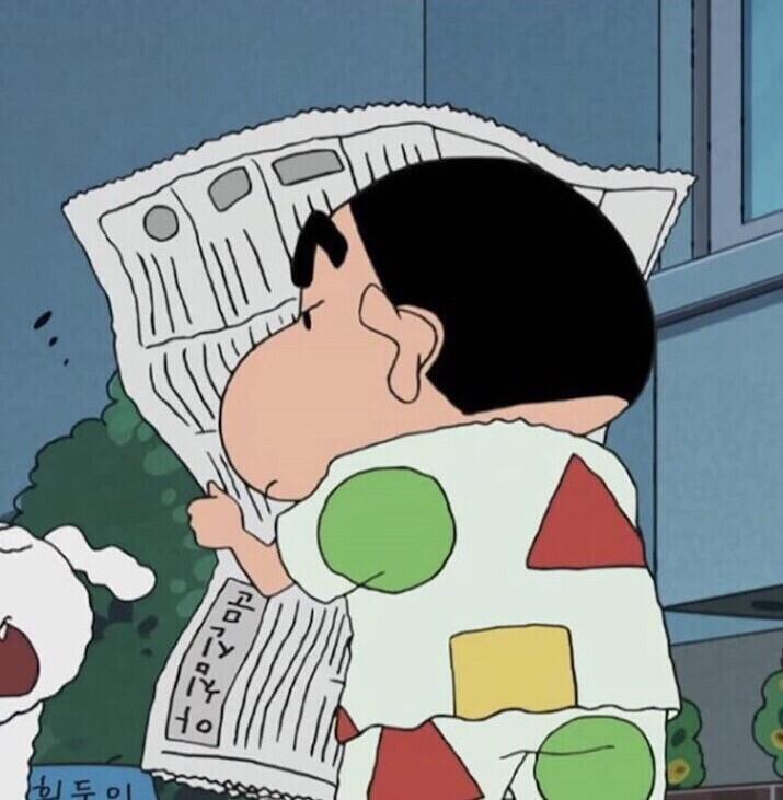 그러다 혼난 짱구는 흰둥이에게 신문을 읽어주고, 이불이 옷장에서 쏟아지기도 하며 이불을 펴는 아빠를 방해하기도 하며 평화롭게 하루를 마무리한다.