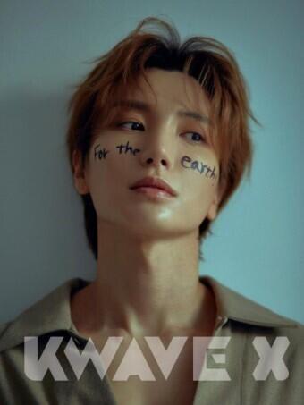 올해 39살인데도 굉장히 젊어보이는 우리 정수(이특) 오빠! 웃을 때 보조개 생기고 눈가에 주름이 지는데 그게 너무 예뻐