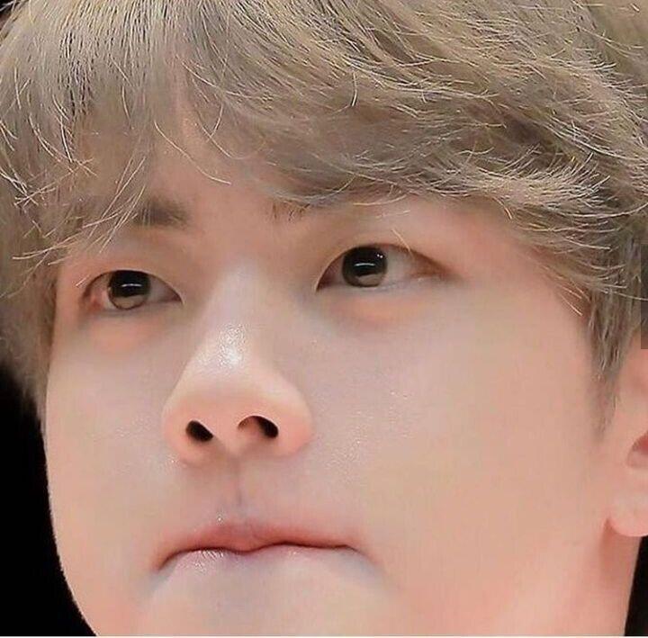 올해 서른 김석진,, 나이는 나만 먹는구나
