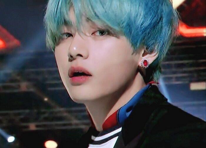 잘생김 = 김뷔