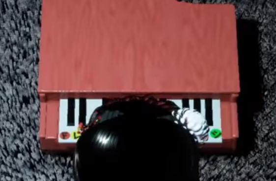 맞아요 난 어려서 피아노를 쳤어요 피아노를 그대로 쳐보는거에요 도미파솔파미레도