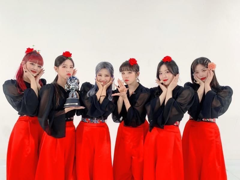 20210120 쇼챔피언 (1위) 20210121 엠카운트다운 (1위)