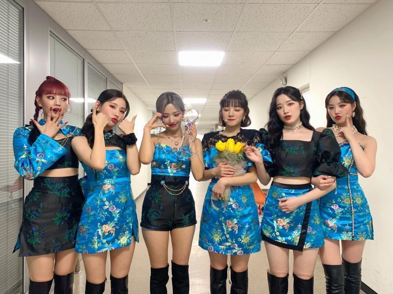 20210122 뮤직뱅크 (1위) 20210123 음악중심 (1위)