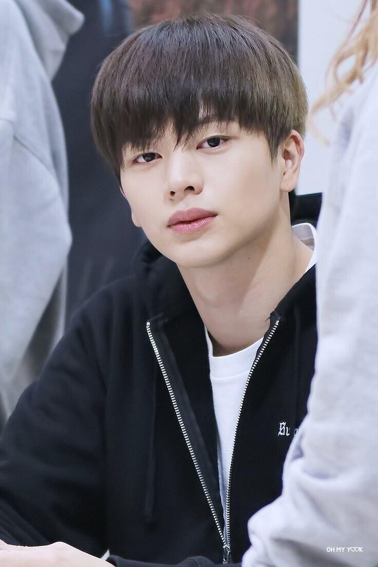 이 사진들 우연히 봤다가 존나 잘생겼다는 소리 육성으로 터져벌임