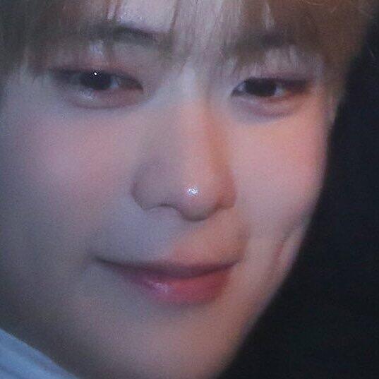 이거 내 최애 짤 .. 니가 웃으면 나도 좋아 .. 귀여워 .. 엔시티 재현 도영