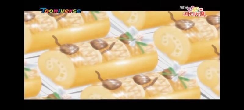 12화에서 만든 크리스마스 케이크! 순서대로 도하, 로진이, 가온이 작품이야.