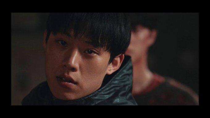 늦게 보신 분들은 제가 뭘 덕질하는지도 모르시겠쥬....본진은 따로있는데 왜 드라마 보다가 트럭째 치였나....시간나면 숙제를 해야지 이런거 하