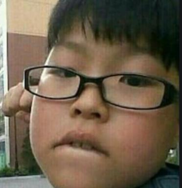 진짜 죽빵이 날리고 싶음. 어떨땐 싸패가 아닐까라는 생각까지 든다. 솔까말 싸패맞지. 지들이 지금 뭘 처했는지 보지않고 지가 맞은 감정만 징징거