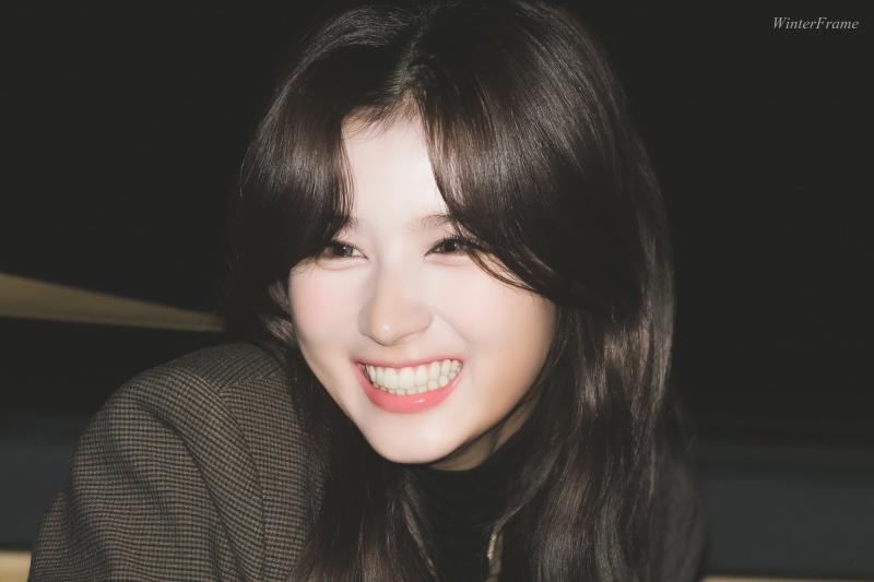 얼굴보고숨이막혀서아무주접을떨수없어미안
